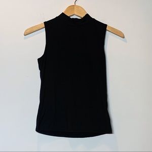 EUC Olivia‎ Rae Black Mock Turtleneck Sleeveless Top